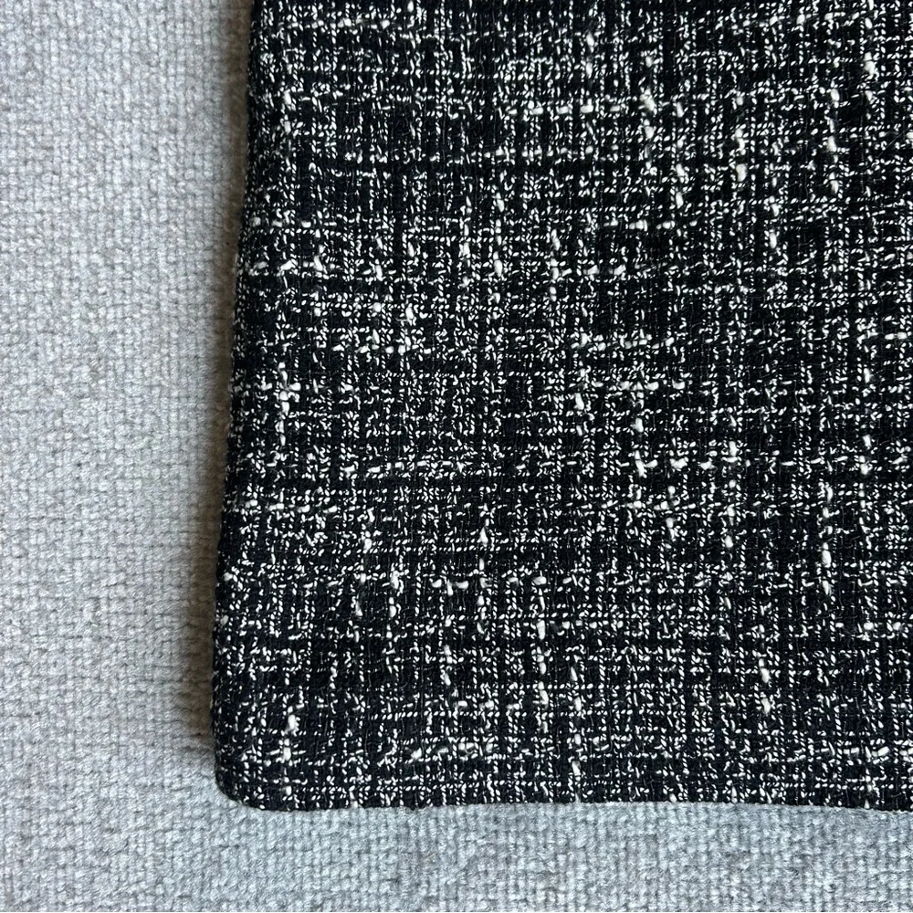 Lauren Ralph Lauren Women’s Black and White Bouclé Pencil Miniskirt, Size 18W